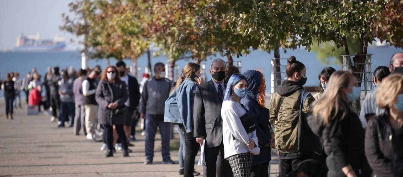 Κορωνοϊός: Τα νέα μέτρα που εισηγούνται τα μέλη της Επιτροπής Εμπειρογνωμόνων